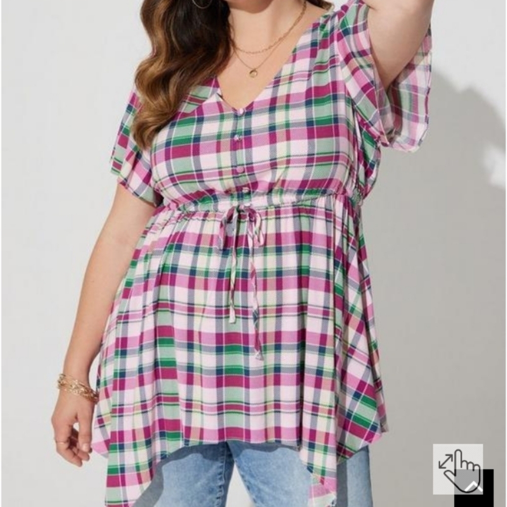 Torrid top, size 4.